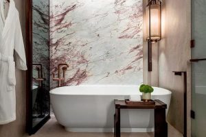 Grand Deluxe Room St Regis bathtub