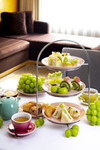 Hyatt_Shine Muscat Tea Set in room