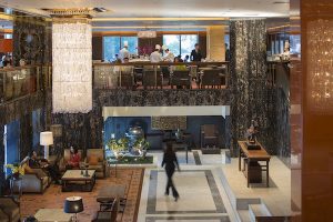 Mandarin-Oriental-Hong-Kong-Hotel-Clipper-Lounge