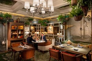Mandarin-Oriental-Hong-Kong-Hotel-The-Aubrey-Bar-Lounge
